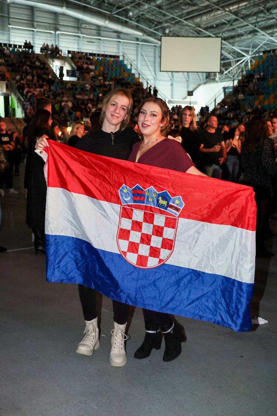 Frankfurt: Hrvatska noć u Suwag Energie Areni