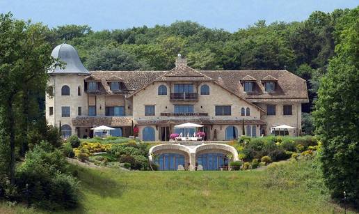 Strava u Schumacherovoj vili: Australskog vozača optužili da je silovao medicinsku sestru!