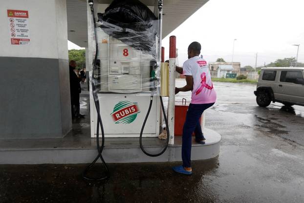 Hurricane Melissa approaches, in Jamaica