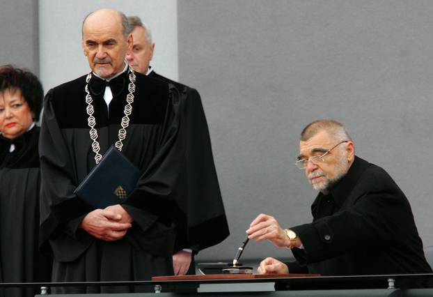 ARHIVA - 18.02.2005. Zagreb: Inauguracija predsjednika Republike Hrvatske Stjepana Mesića