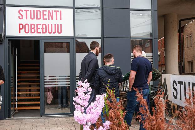 "Studentska lista - Studenti pobjeđuju!" diljem Srbije skupljaju potpise za izbore