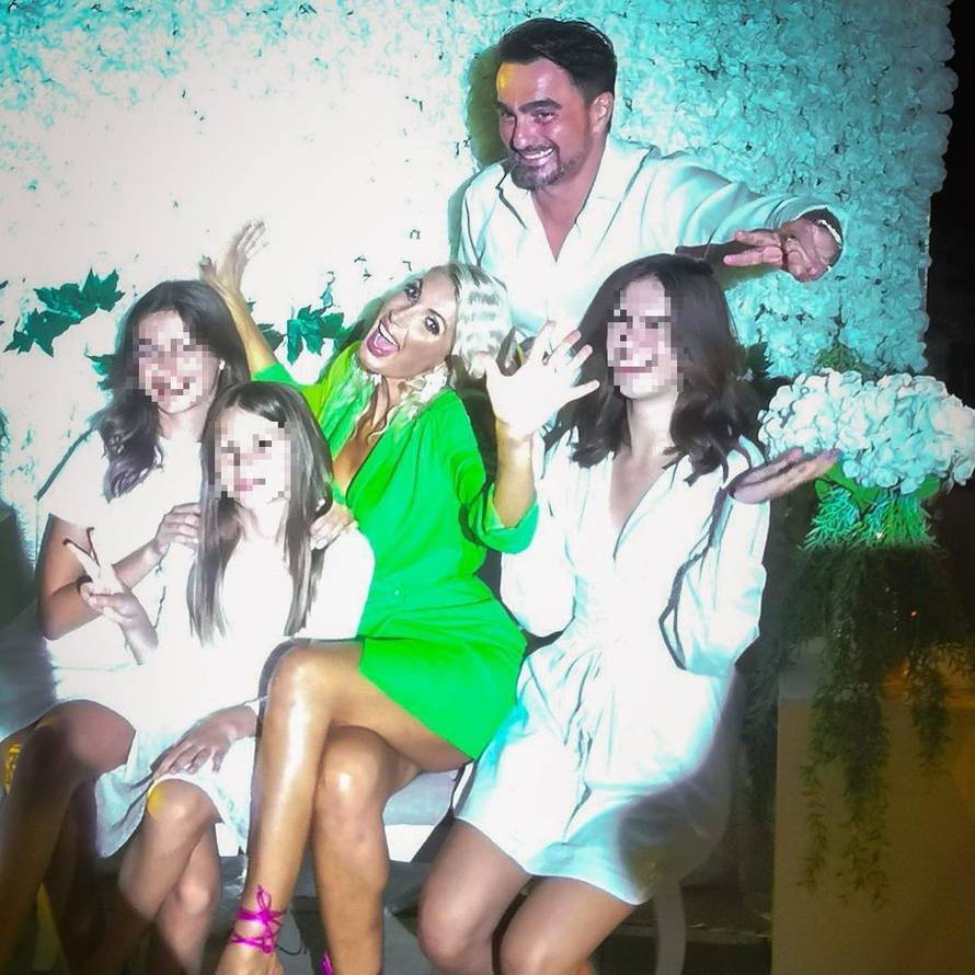 Jolina supruga Ana proslavila je svoj 40. rođendan na raskošnoj zabavi, čestitao joj i Halid Bešlić