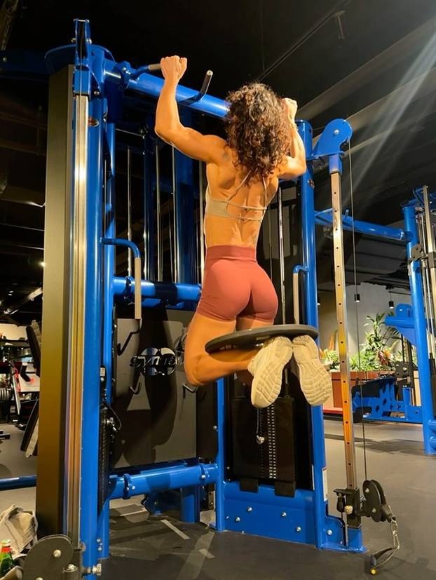 Senada trenira Kardashianku i 'kraljica je guza': Evo kako do Kimine čvrste i bujne pozadine