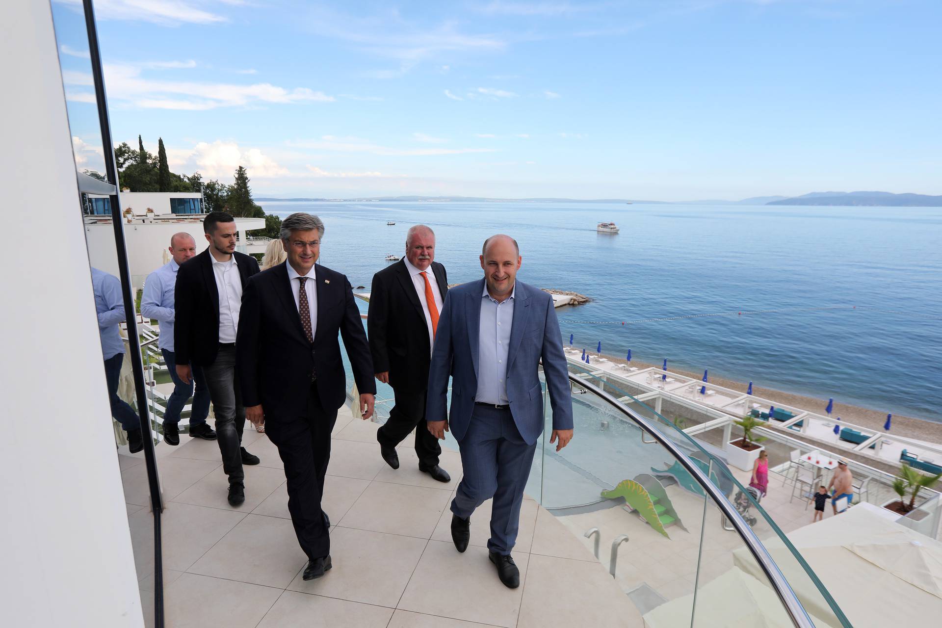 FOTO Otvorili Hilton Costabella resort u Rijeci.  Plenković: Grad je trebao ovakav hotel