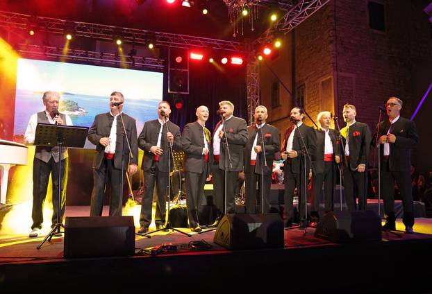 Šibenik: Prva večer Dalmatinske šansone posvećena Vinku Coci