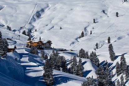 Prekrasno vrijeme na skijalištu Wildkogel - Arena u Austriji