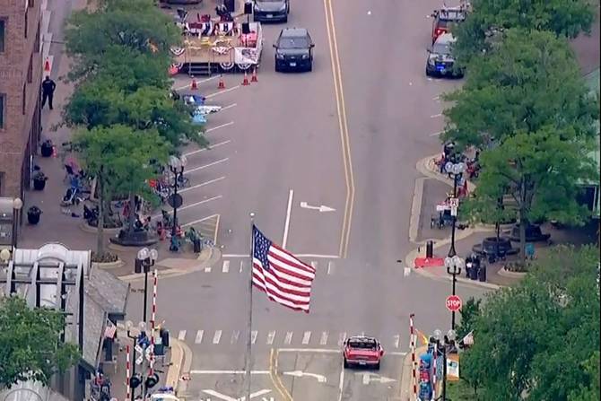 Gunfire at a Fourth of July parade in Highland Park