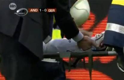 Igrač Anderlechta pucao pa slomio golmanu nogu...