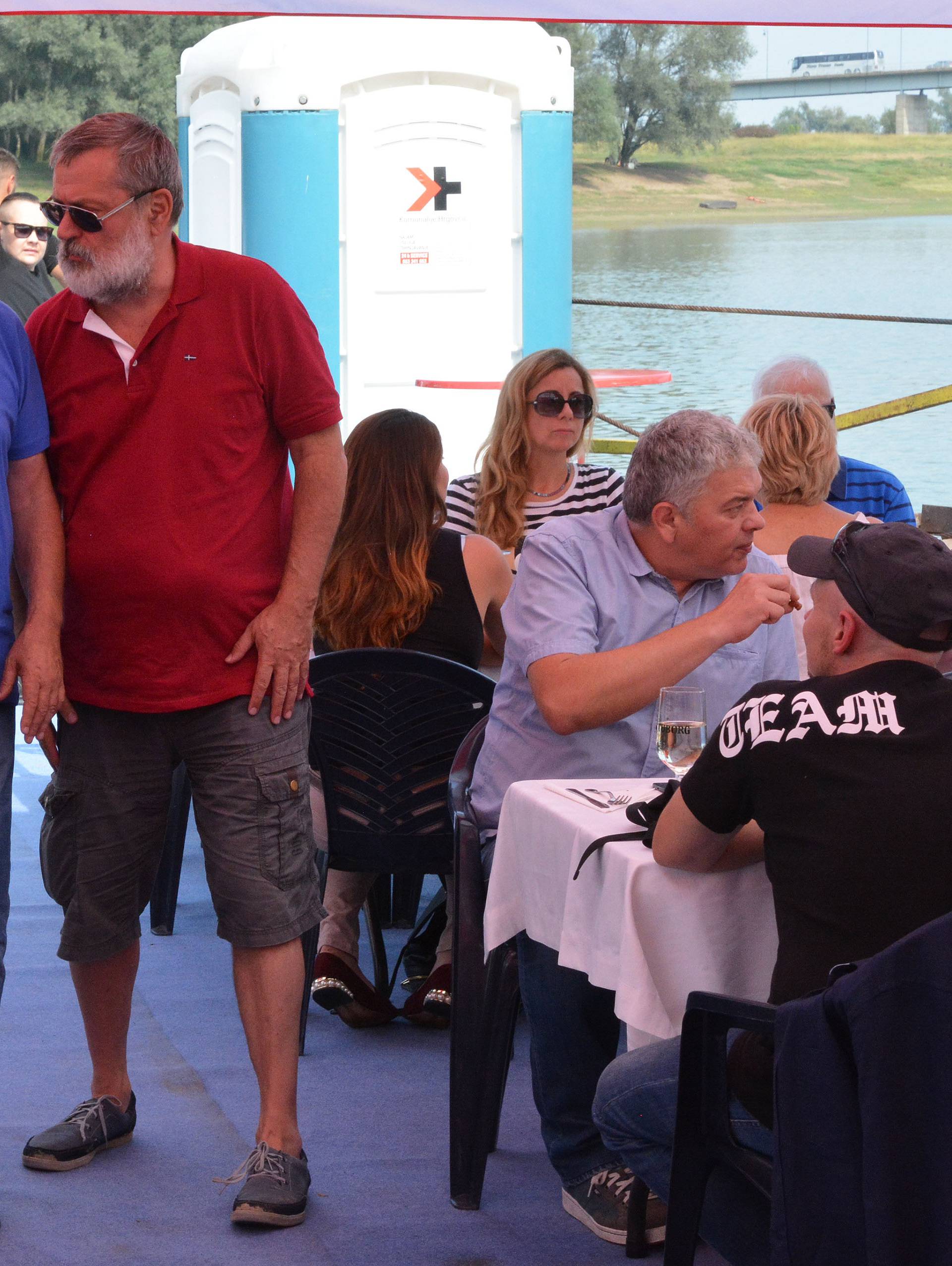 Doajen Gregurević u Orašju: Tamburaši, šljivovica i filmovi