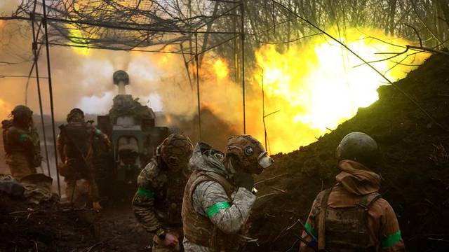 Ukrajina: Nastavljamo se boriti za Bakhmut. Sirene za zračnu uzbunu upaljene u više regija