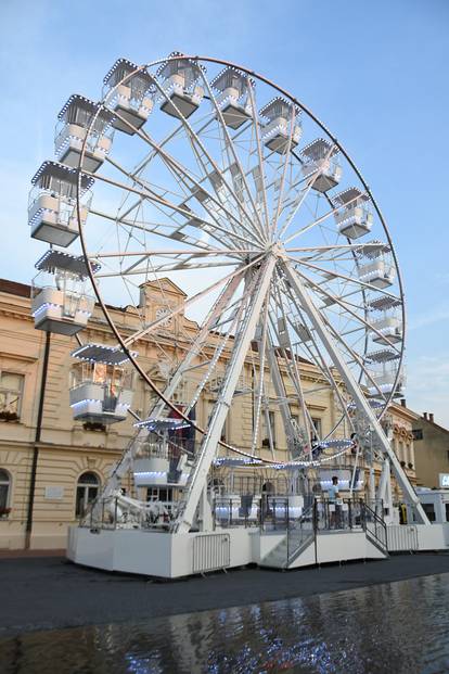 FOTO Panoramski kotač postao glavna atrakcija u Koprivnici