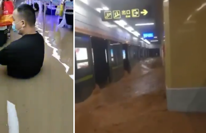 U Kini poplavile ulice, ljudi su zarobljeni u vodi u podzemnoj