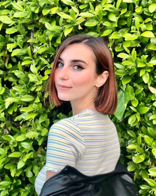 FOTO Zbog nje bi svi u zaleđe. Tange i zastavica su joj rekviziti