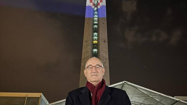 Na najvišem tornju u Iranu svijetlila hrvatska zastava