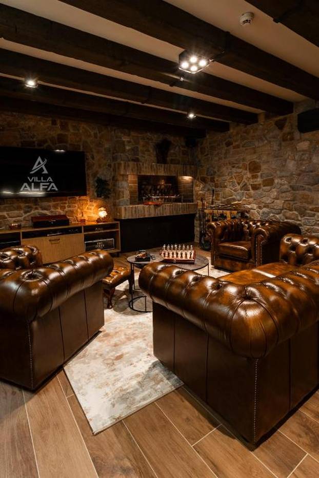 FOTO Ovako izgleda vila bivšeg potpredsjednika HDZ-a. Noćenje 1100 eura, ima bazen, saunu...