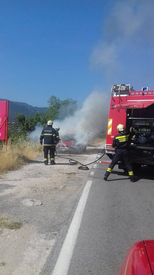 Vatrogasci su ugasili požar, a sad mu žele kupiti i novi auto