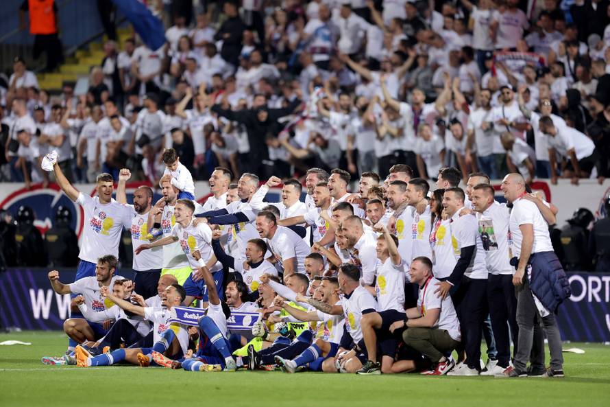 Nogometaši Hajduka slave osvajanje Hrvatskog nogometnog kupa