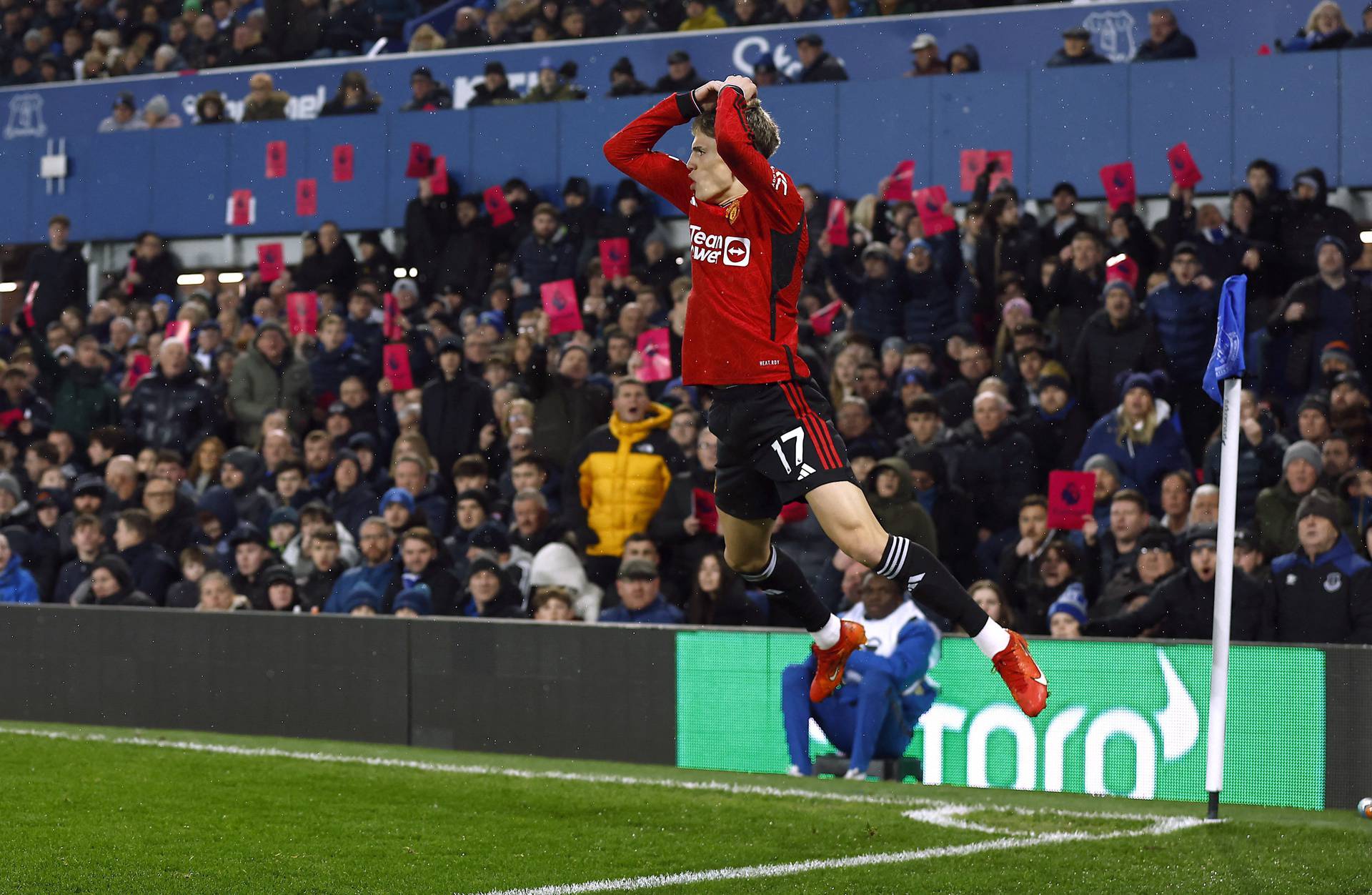 Premier League - Everton v Manchester United