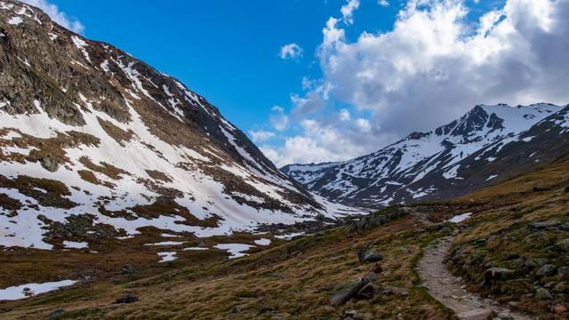 Ötztalske Alpe prekrivene snijegom i ledom