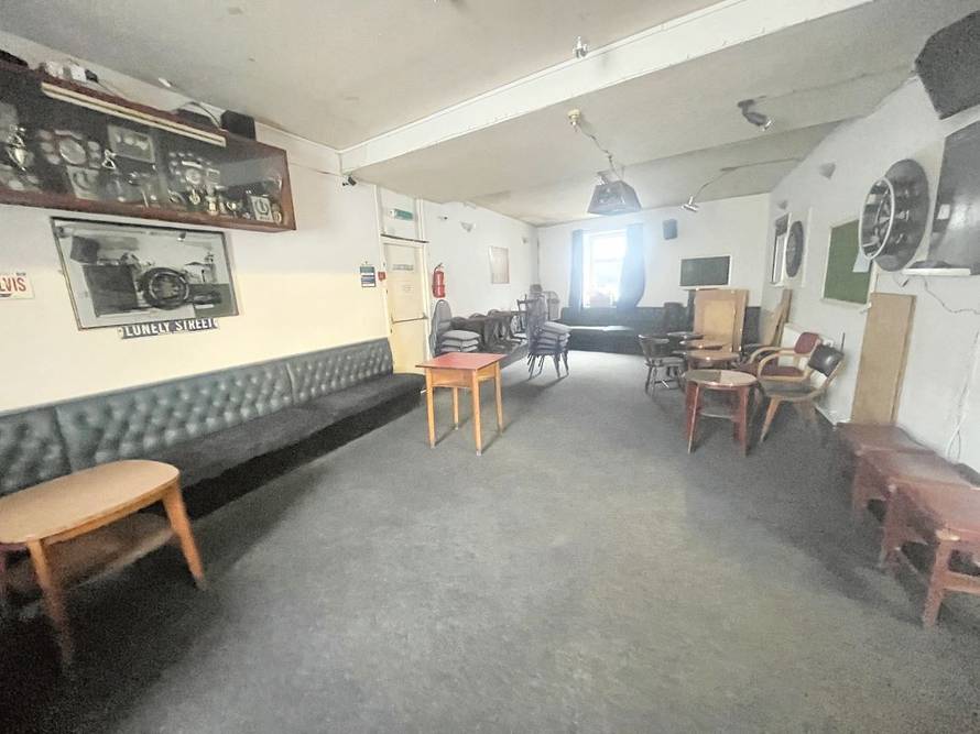 Popularni pub se prodaje za samo 1 euro, ali postoji caka...