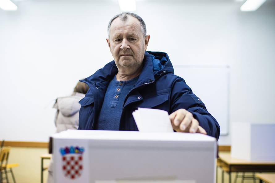 Mostar: Glasovanje za budućeg predsjednika ili predsjednicu RH