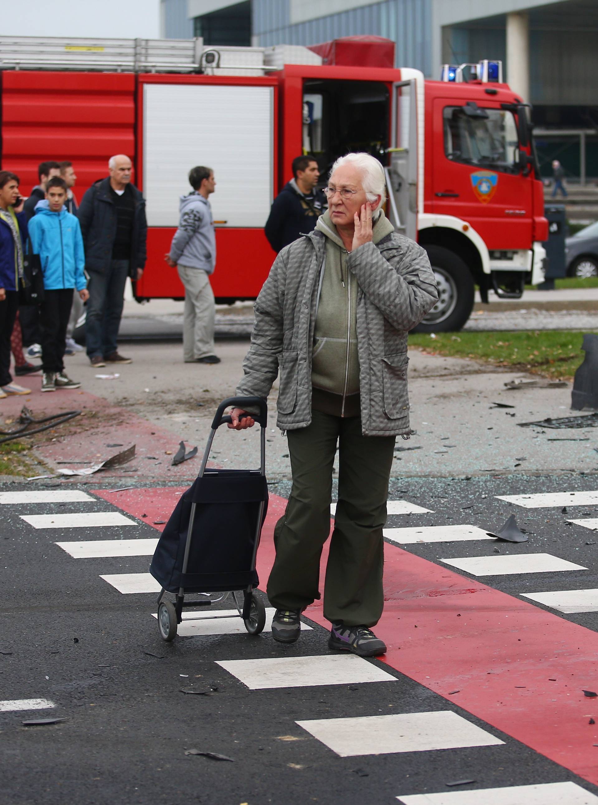 Sudarili se vatrogasni kombi i auto, ozlijeđeno je četvero ljudi