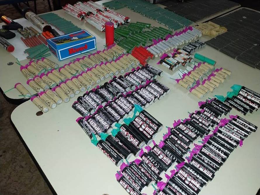 FOTO Kod dvojice maloljetnika u Zagrebu pronašli gotovo tisuću komada opasne pirotehnike