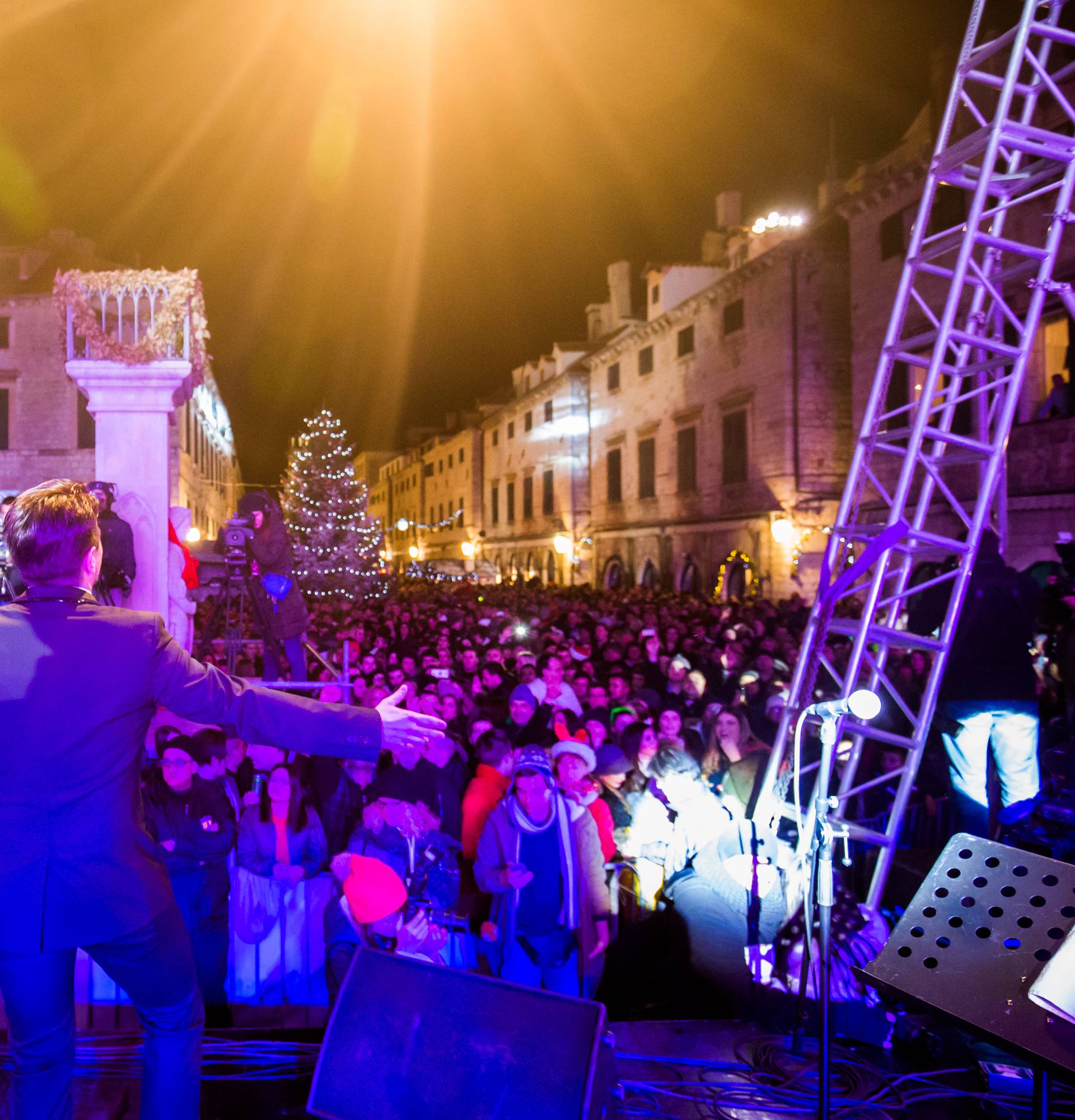 Nastao prometni kolaps: Jole pripremio nezaboravan doček