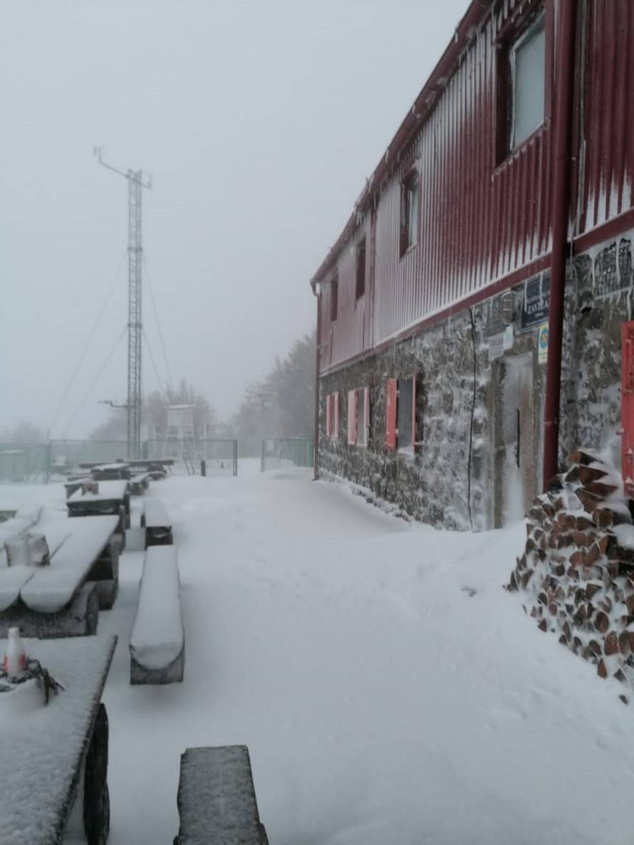 Na Zavižanu palo 23 cm snijega!