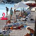 Bablje ljeto: More u Primoštenu još je uvijek ugodno za kupanje