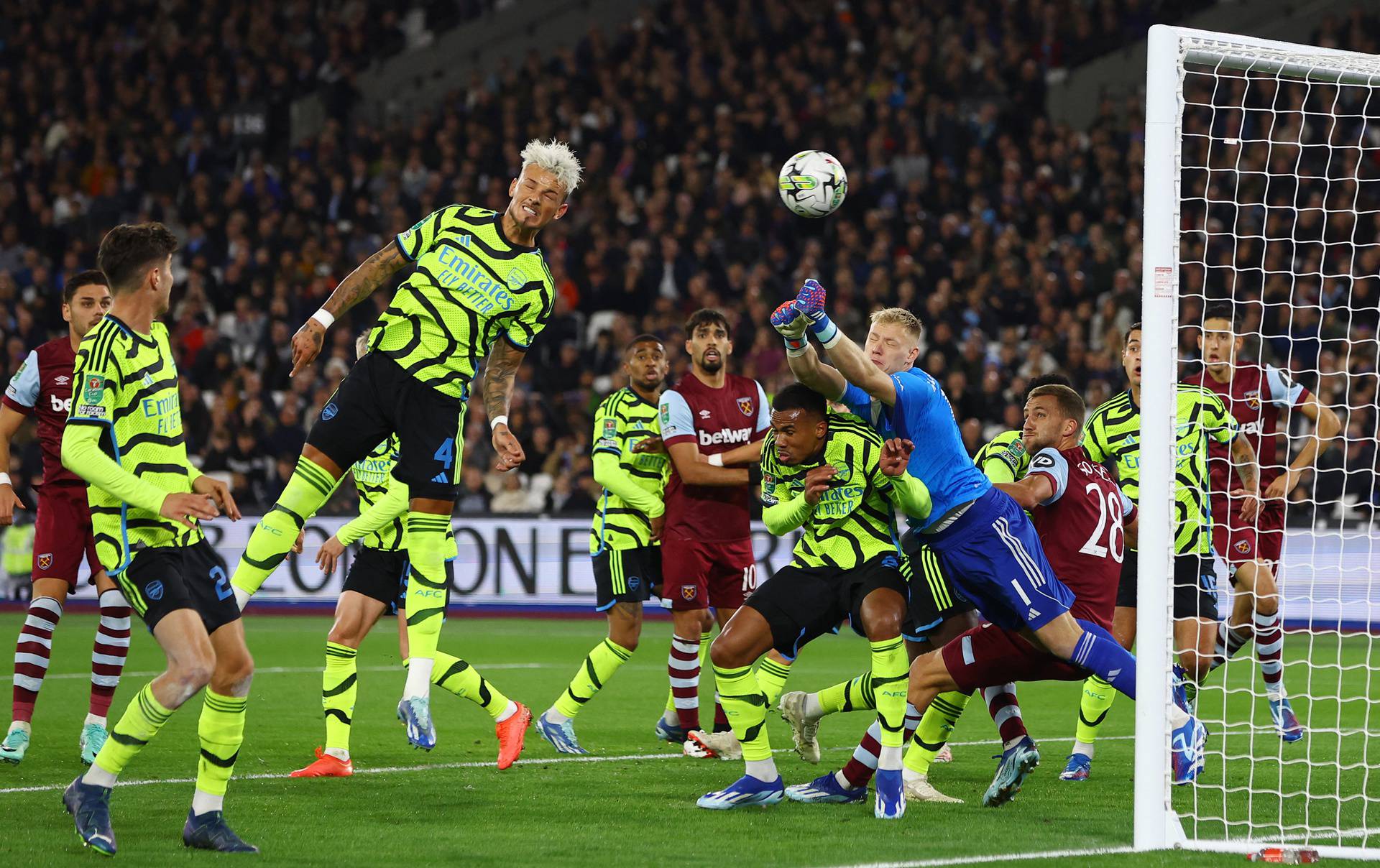 Carabao Cup - Fourth Round - West Ham United v Arsenal