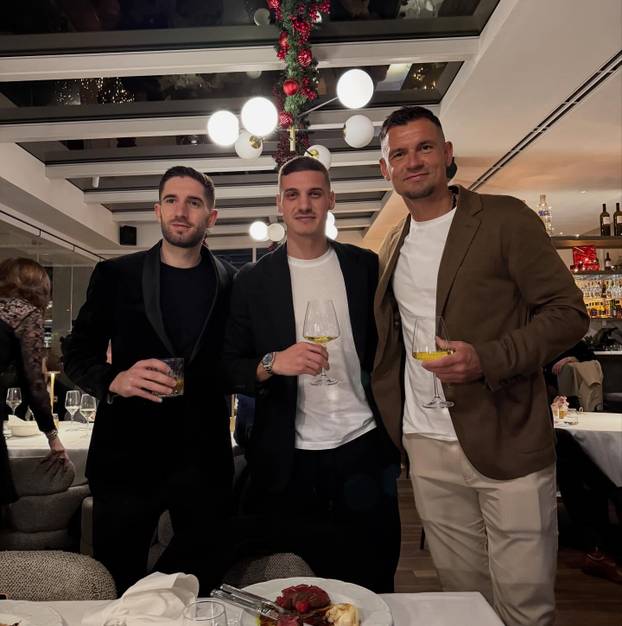 FOTO Točilo se, ljubilo i trošilo: Pogledajte kako su hrvatski sportaši ušli u novu godinu