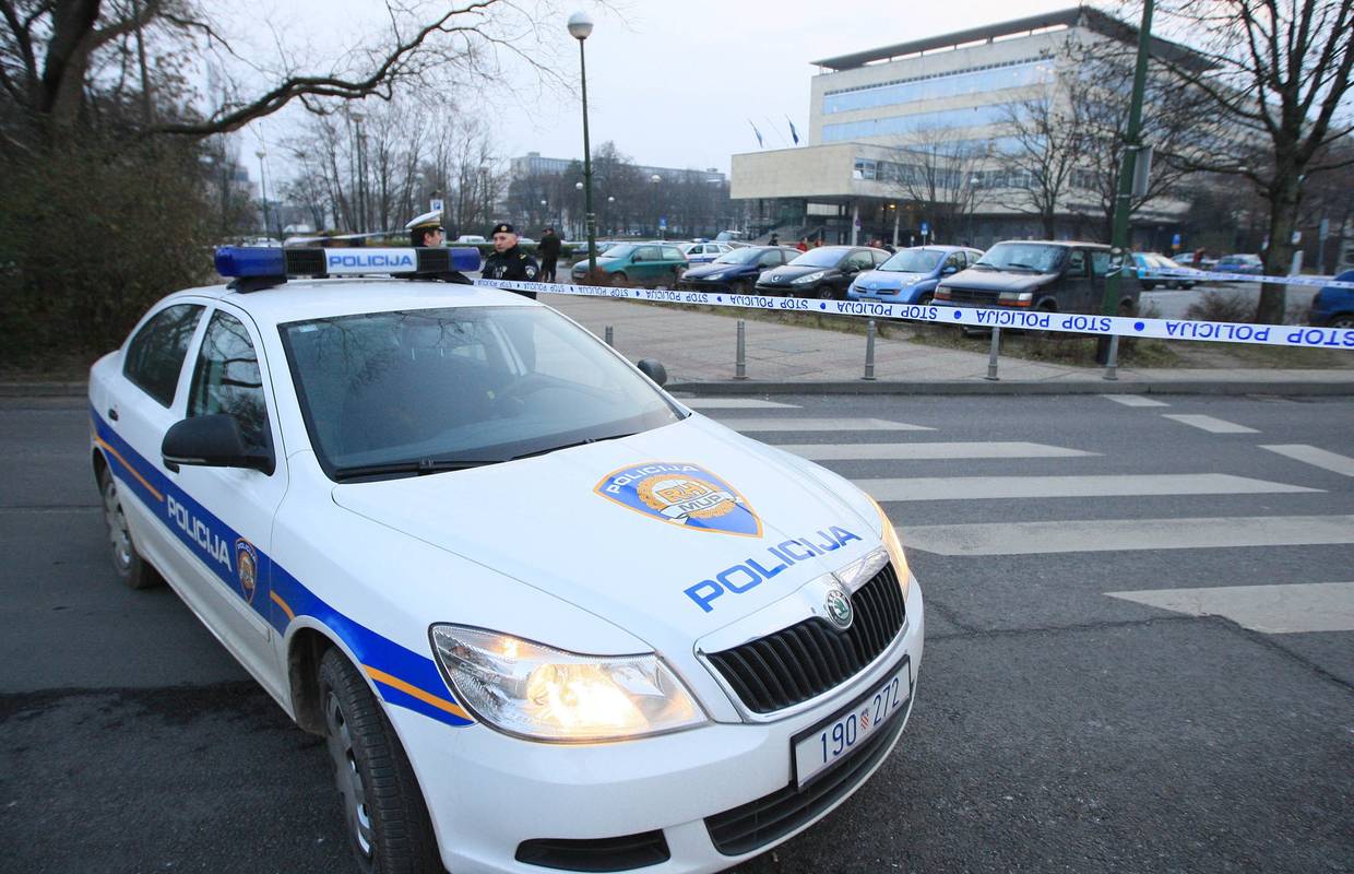 Užas u Zagrebu: Pokušali su opljačkati muškarca (39) pa ga oštrim predmetom teško ranili