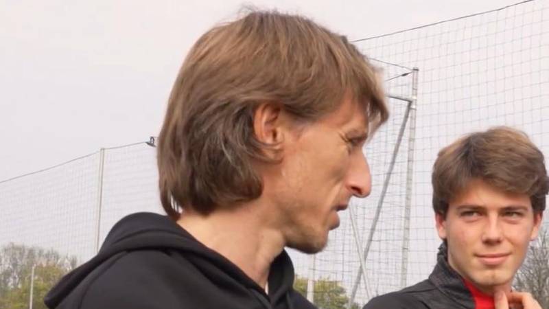 VIDEO Modrić je posjetio mlade milaniste. Pogledajte reakciju