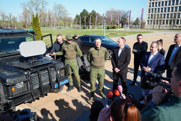 Beograd: Ministar unutarnjih poslova Ivica Da&ccaron;i&cacute; izjavio je na konferenciji za medije da policija Srbije nikada nije upotrebila zvu&ccaron;ni top