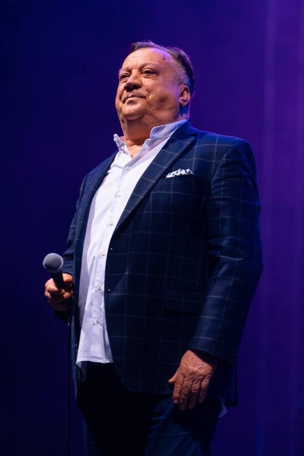 Osijek: Koncert Halida Bešlića u dvorani Gradski vrt