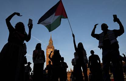 Britanija, Australija i Kanada priznale su državu Palestinu!