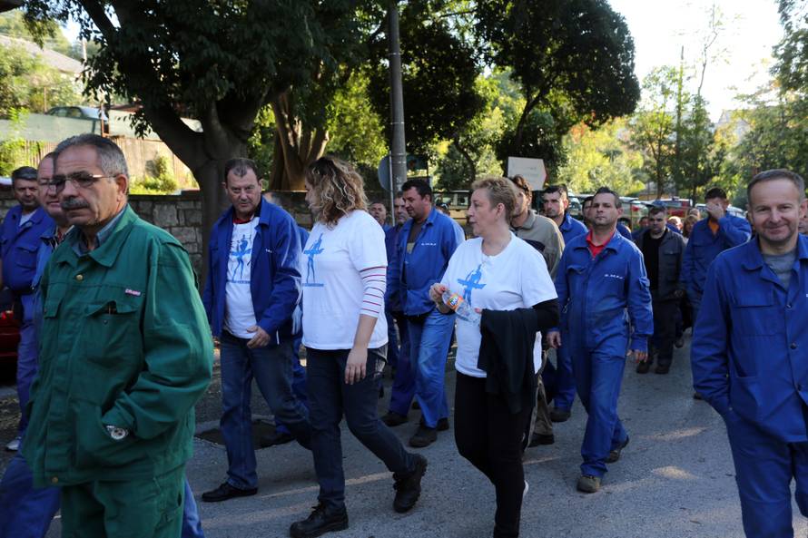 Radnici 3. maja na ulici: Štrajk traje do ispunjenja zahtjeva