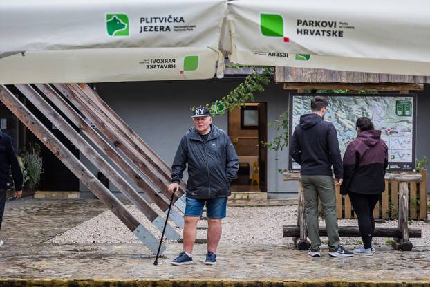 Kišno jesenski ugođaj na Plitvičkim Jezerima