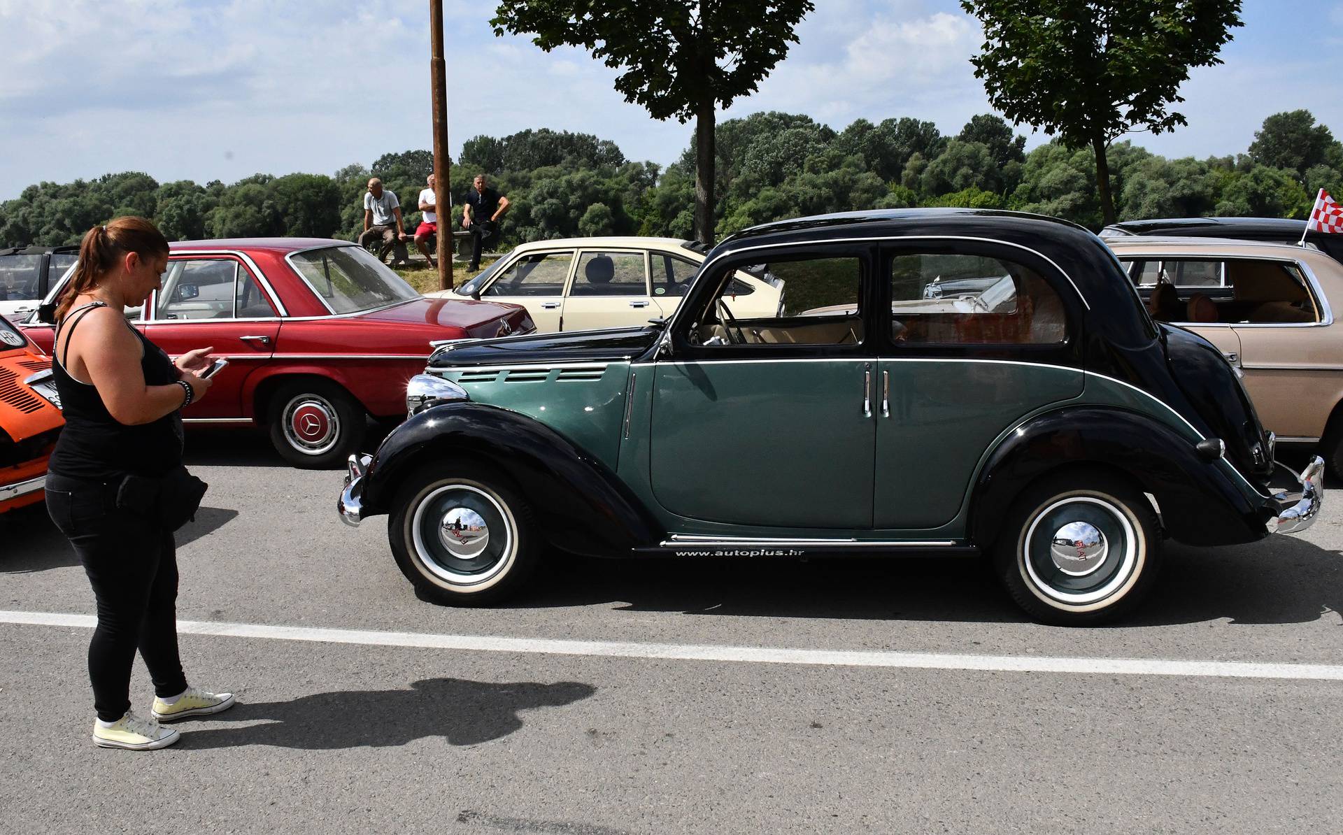 Šesti Međunarodni oldtimer susret u Slavonskom Brodu