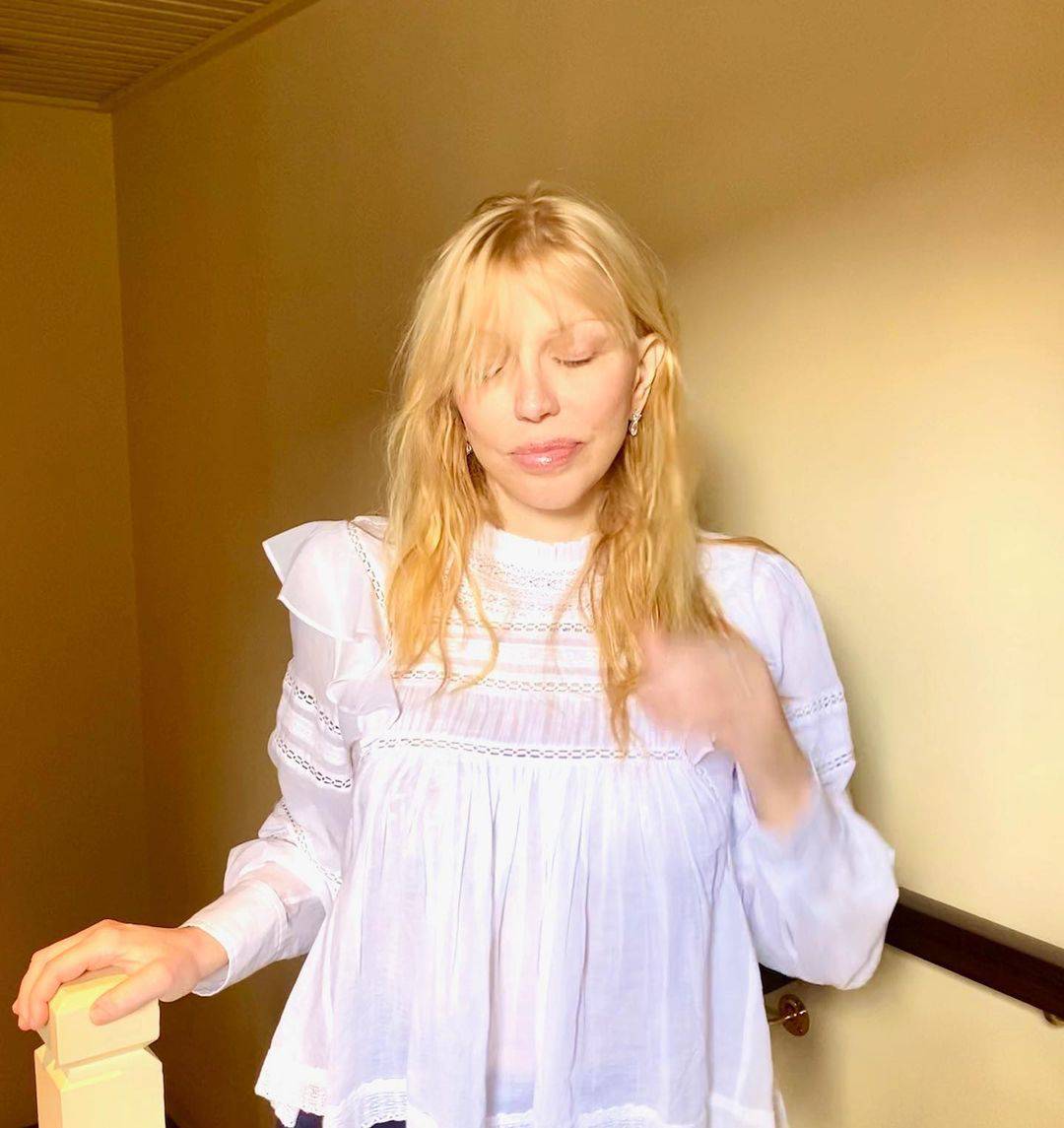 Courtney Love (54) je rastvorila ogrtač: Otkrila sve bez cenzure