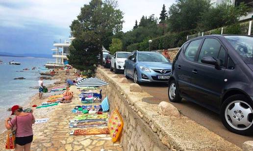 Užas u Selcu:  Baka s bebom pala sa šetnice, oboje u bolnici