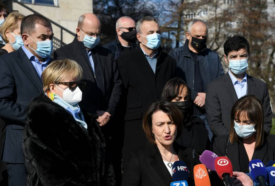 Bandićeva zamjenica u suzama: ‘Izgubili smo prvog od nas, u našem sjećanju neće umrijeti'