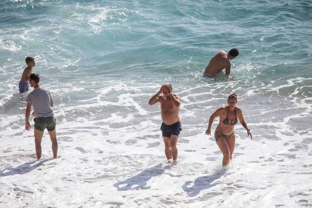 Dubrovnik: Kupači na najpoznatijoj gradskoj plaži Banje