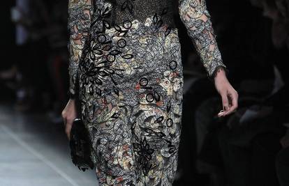 Slatka i jaka obilježja su žene koja stiže iz Bottega Venete