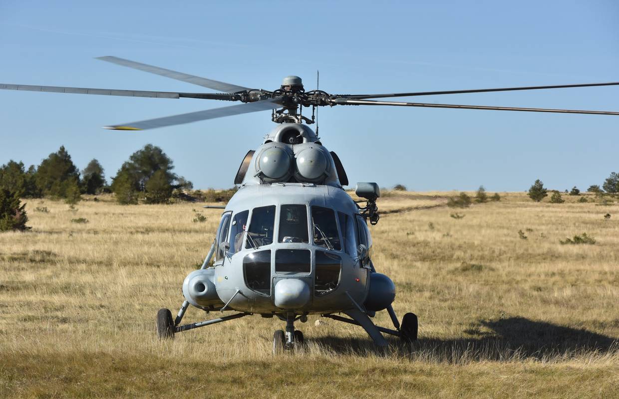 Oružane snage BiH usred krize dobile američke helikoptere
