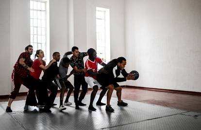 Kapelicu pretvorili u studio: Satovi plesa portugalskim zatvorenicima daju novu nadu