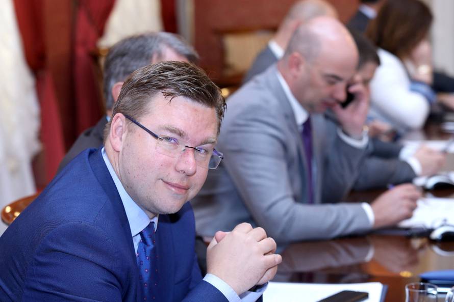 'Neke pojedinosti mogle su biti napravljene na obazriviji način'