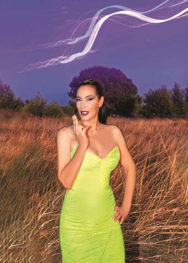 Prva je govorila o povećanju grudi, a danas Ivana Banfić uživa daleko od gradske buke