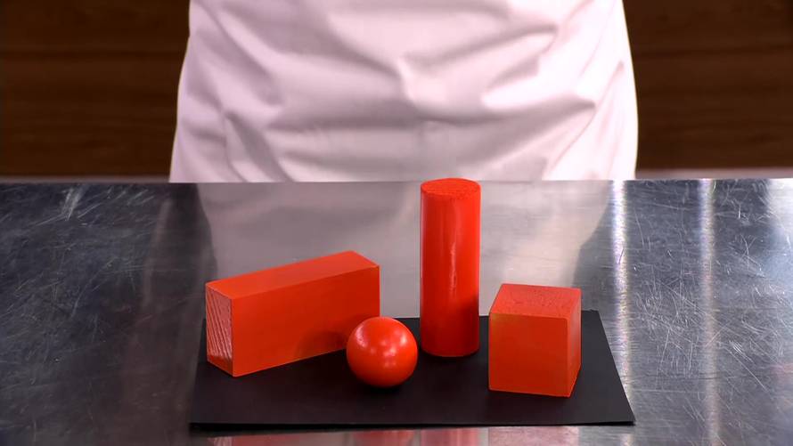 Večeras u Masterchefu: Dvije kutije, devetero natjecatelja i jedan misteriozni izazov...